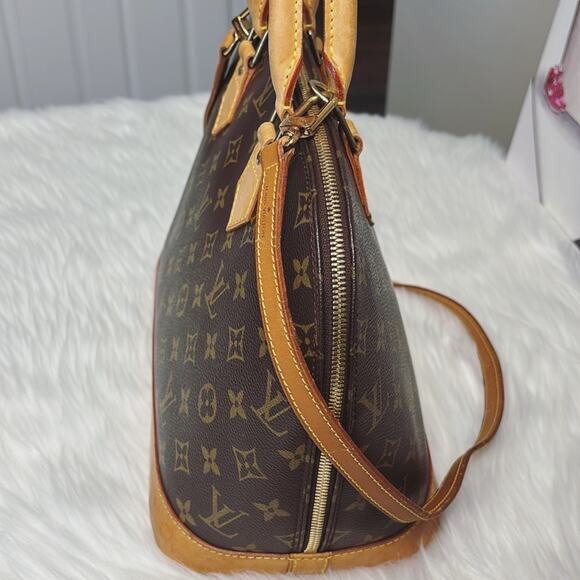 Authentic Louis Vuitton Alma Monogram Canvas Handbag with Authentic LV Strap - Picture 2 of 16